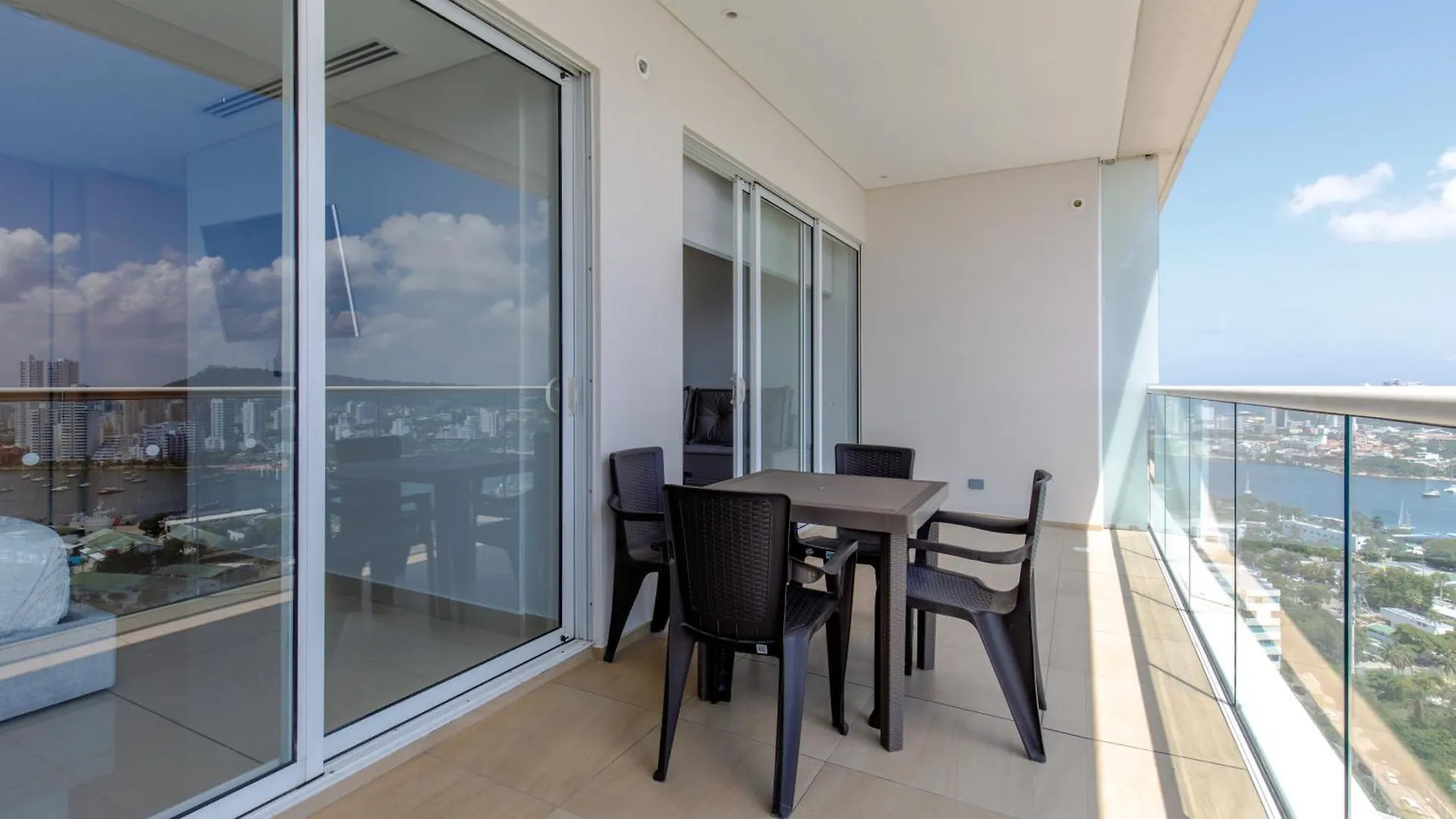 Apartmán Apartamentos En Edificio H2 Bocagrande Cerca Al Mar Cartagena
