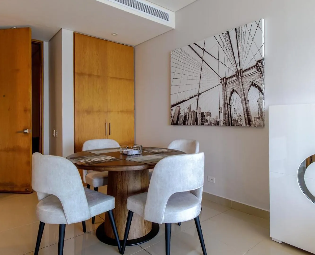 Apartamentos En Edificio H2 Bocagrande Cerca Al Mar Cartagena